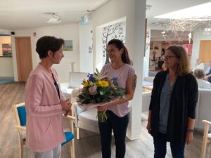 Steffi Pfuhle, Nicole Gebhardt und Sylvia Reuß im Wohnpark Ballenstedt