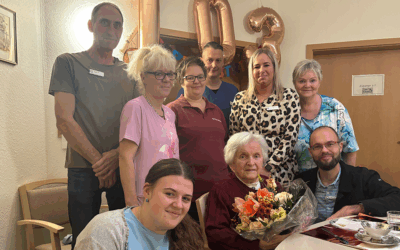 Wohnpark Grieben feiert 103. Geburtstag von Dora Krägenau