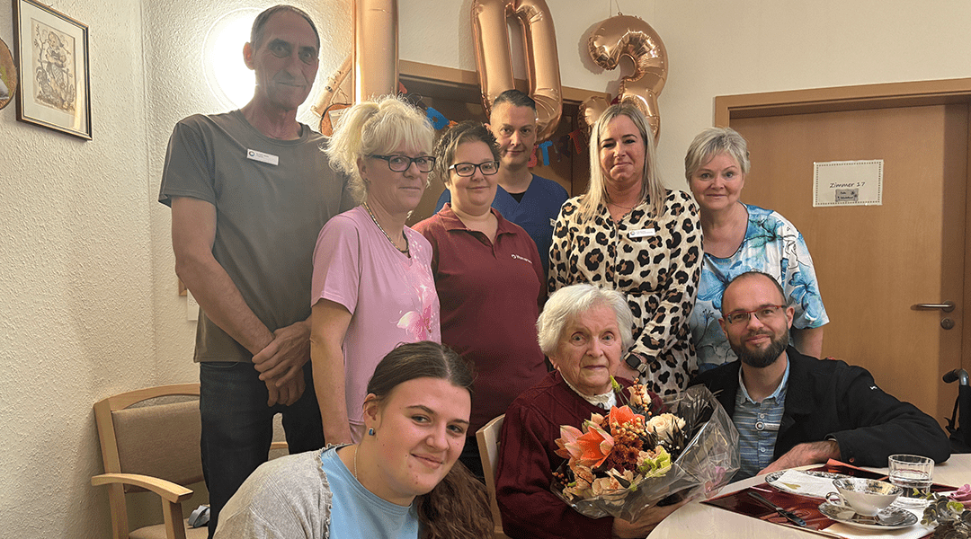 Wohnpark Grieben feiert 103. Geburtstag von Dora Krägenau