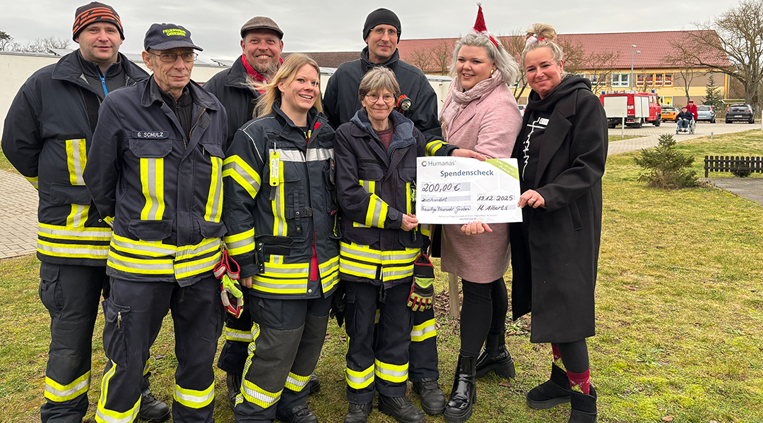 Erster Humanas-Weihnachtsmarkt in Grieben inklusive Spendenübergabe