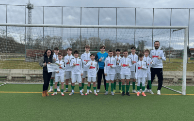 Wohnpark finanziert Hosen der Jugend des SV Stahl Thale e.V.