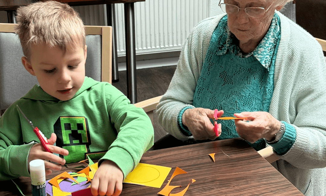 Frühlingsbasteln in Ballenstedt verbindet Generationen