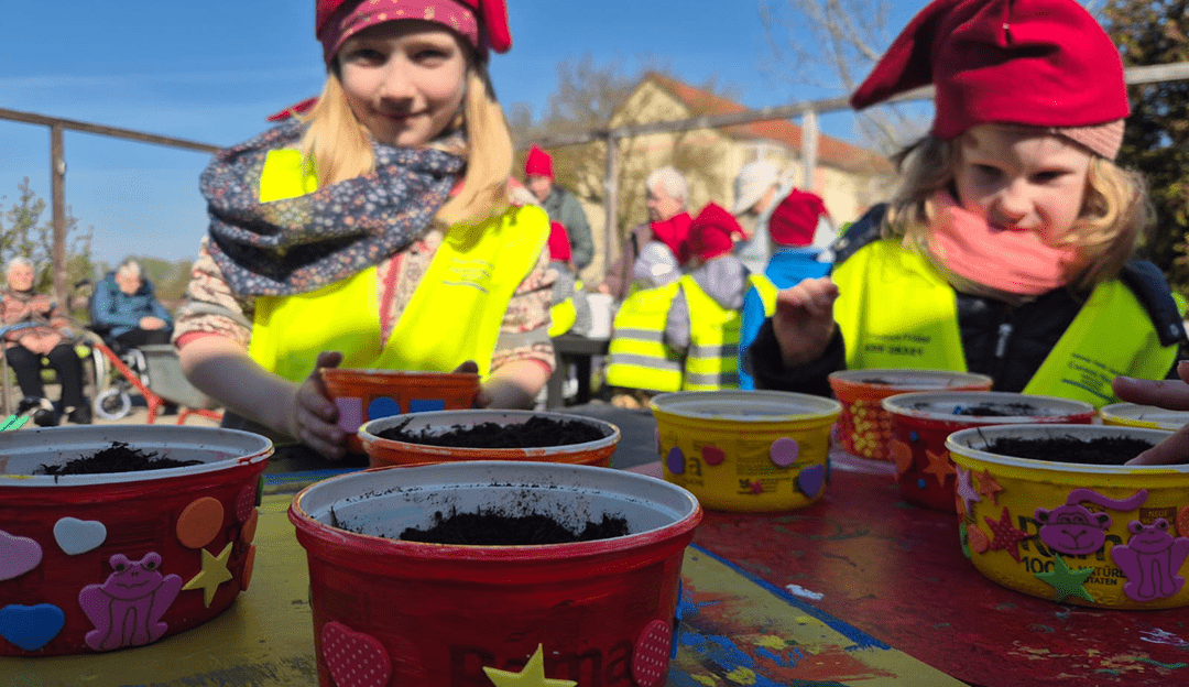 Samenbomben-Aktion mit Kita-Kindern in Tangerhütte