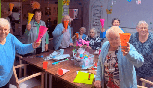 Die selbstgebastelten Zuckertüten sorgten bei den zukünftigen Erstklässlern für strahlende Gesichter. Foto: Humanas