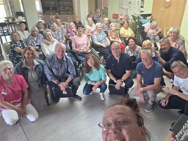 Musikalischer Besuch im Wohnpark Schwanebeck