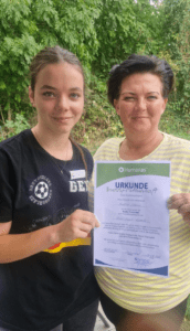Azubi Anna Nicole Kaesler (l.) und ihre Buddy-Patin Bettina Elsner im Wohnpark Wolmirstedt freuen sich auf die gemeinsame Zeit. Foto: Humanas